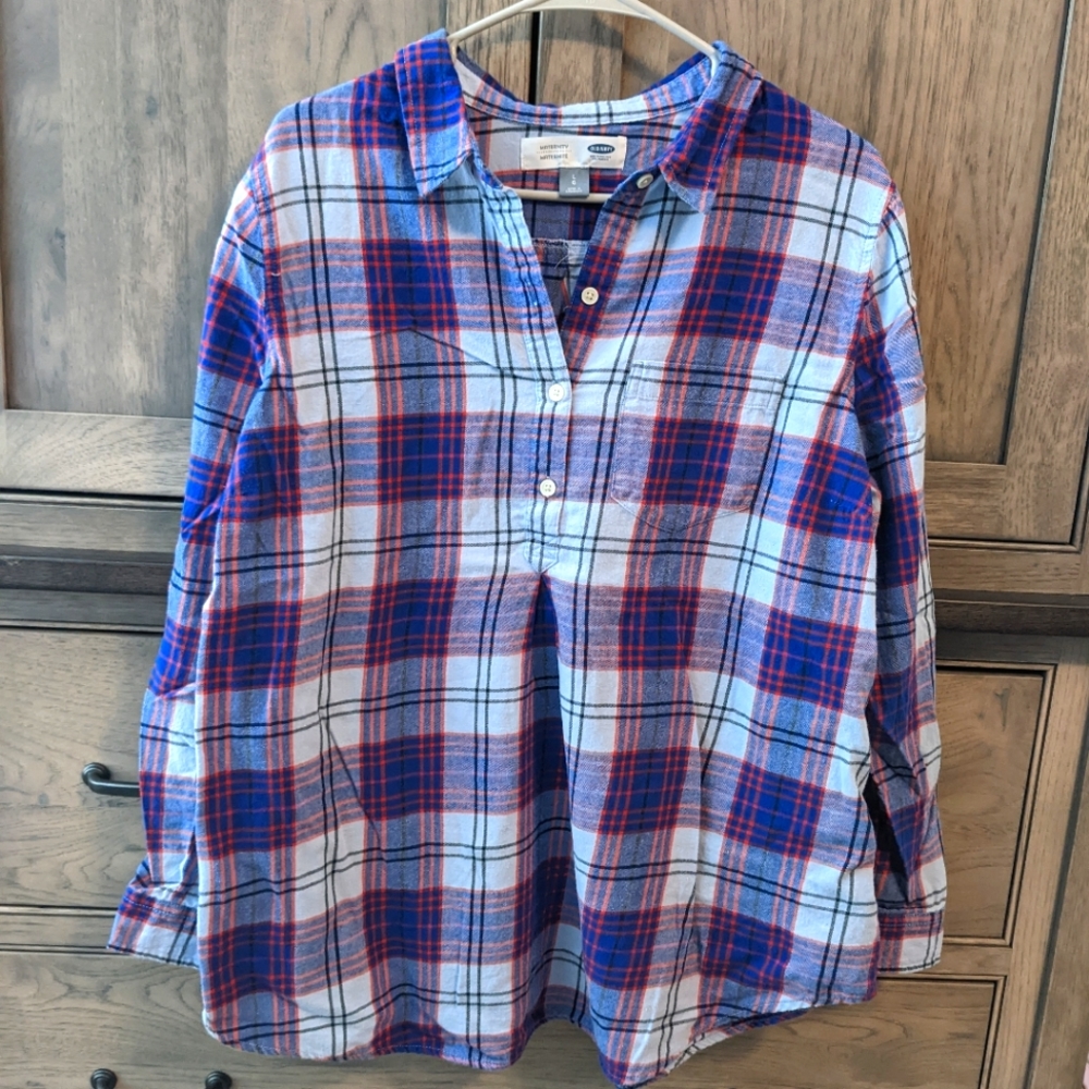 Maternity blue plaid flannel 3/4 shirt